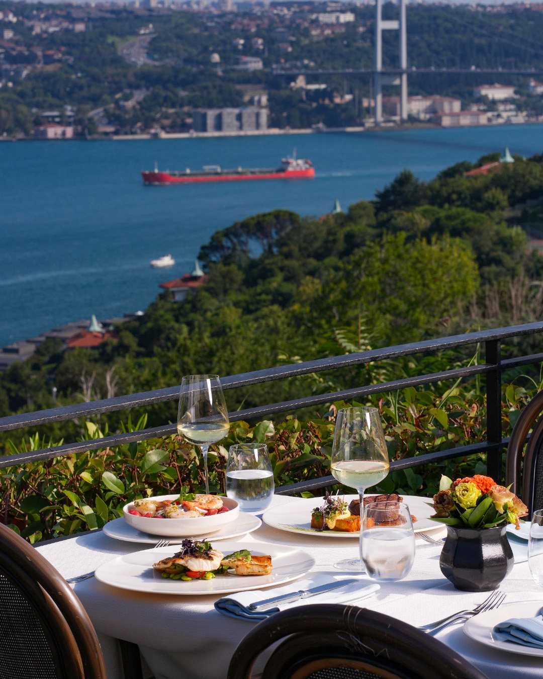 Ulus 29, food & drink visual by Studio 56