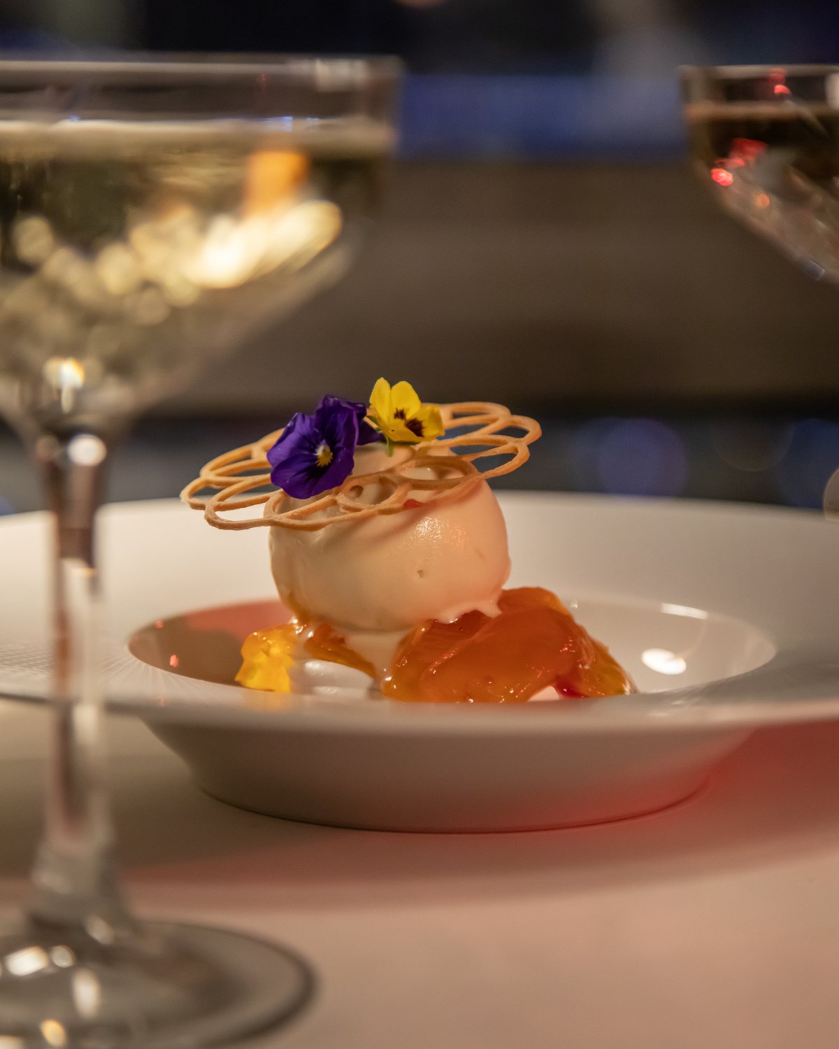 Vogue Restaurant & Bar, art directed visual