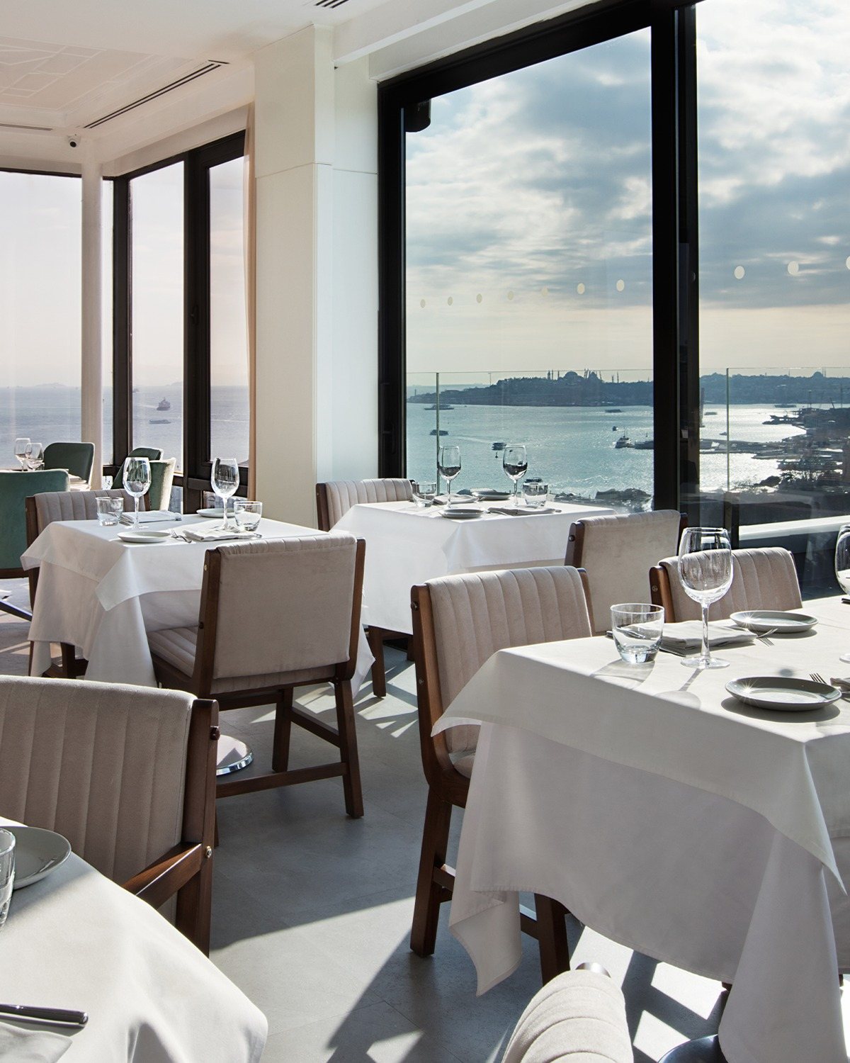Vogue Restaurant & Bar, food & drink visual by Studio 56