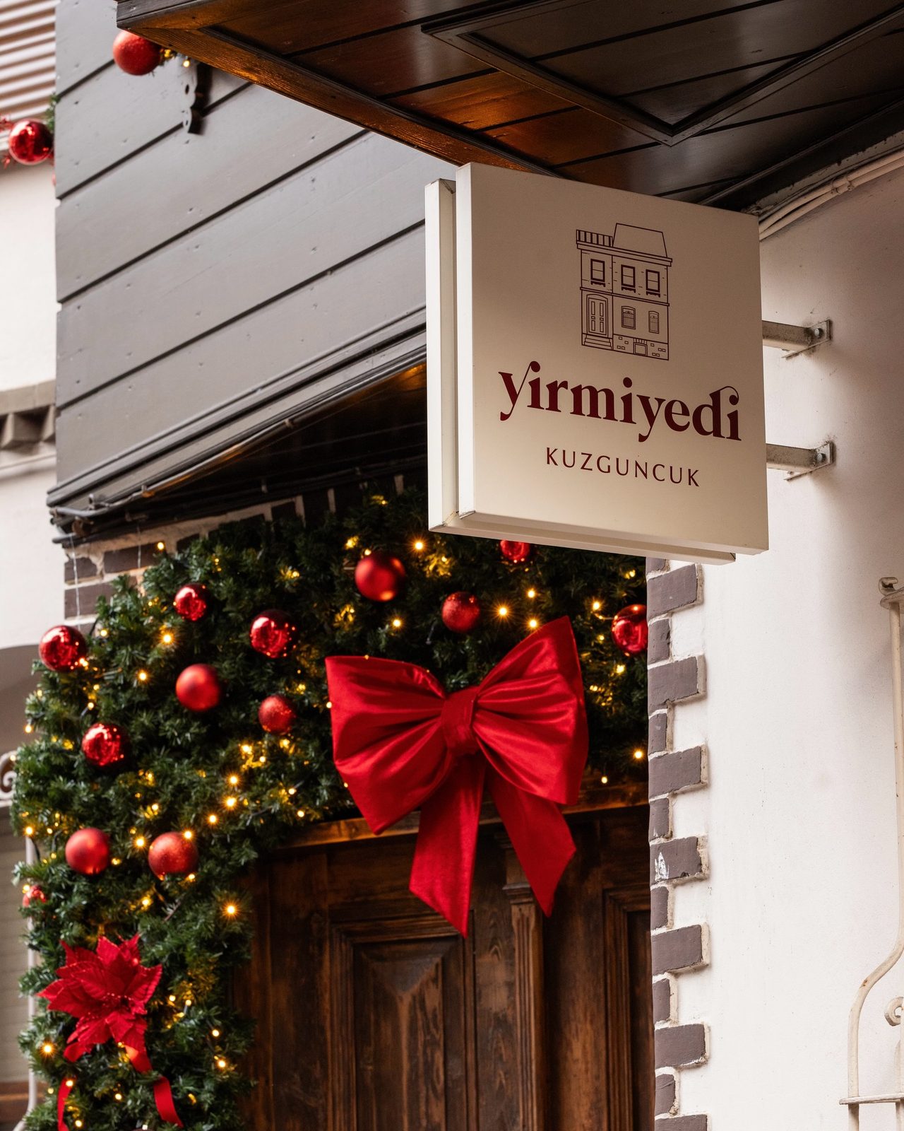 Yirmiyedi Kuzguncuk, fashion & retail visual by Studio 56